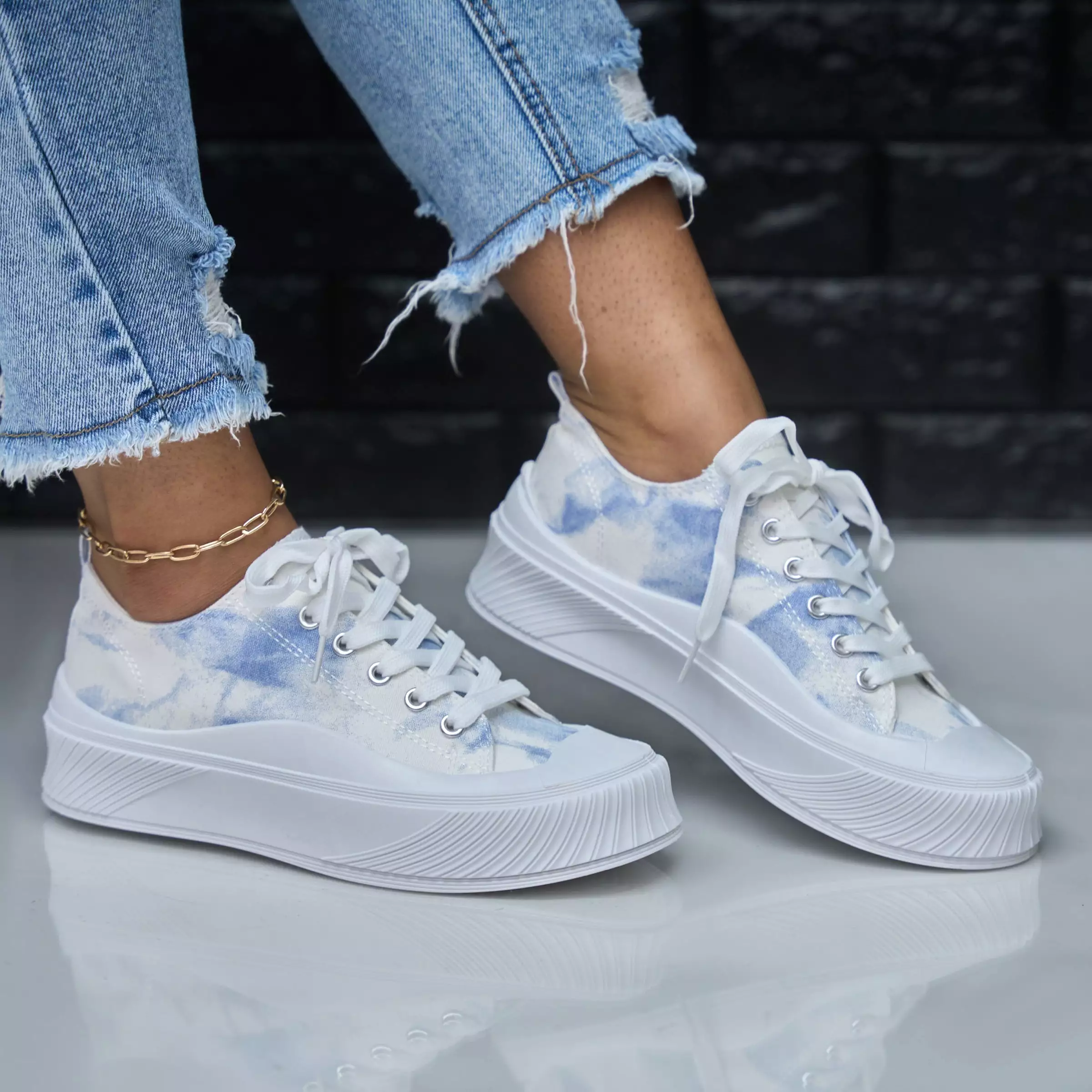 blue tie dye lace up sneaker - okra