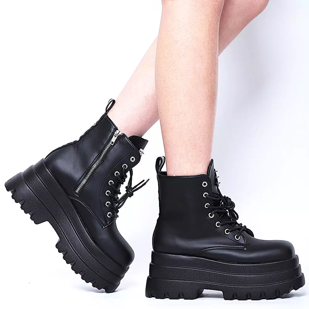 Brand New Ladies Platform Boots Fashion Rivet Punk Wedges High Heels