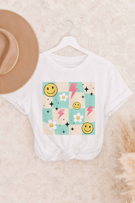 DAISY SMILEY CHECKER GRAPHIC TEE PLUS SIZE