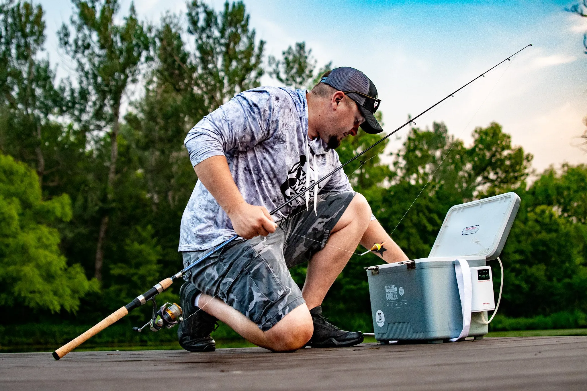 Engel 19Qt Live bait Pro Cooler with AP3 Rechargeable Aerator & Stainless Hardware