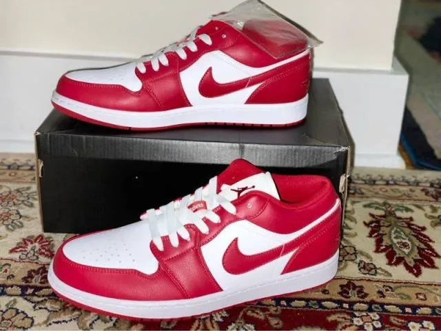 Jordan 1 low gym red white