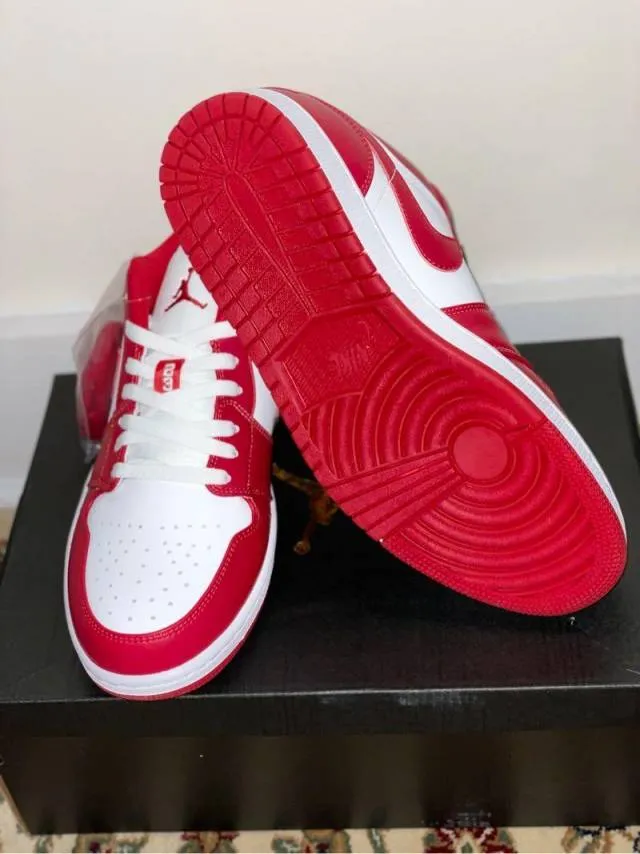 Jordan 1 low gym red white