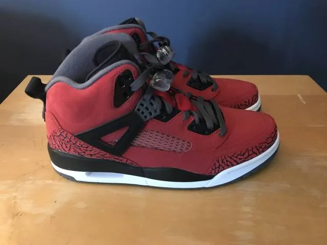 Jordan spiz'ike gym red toro bravo