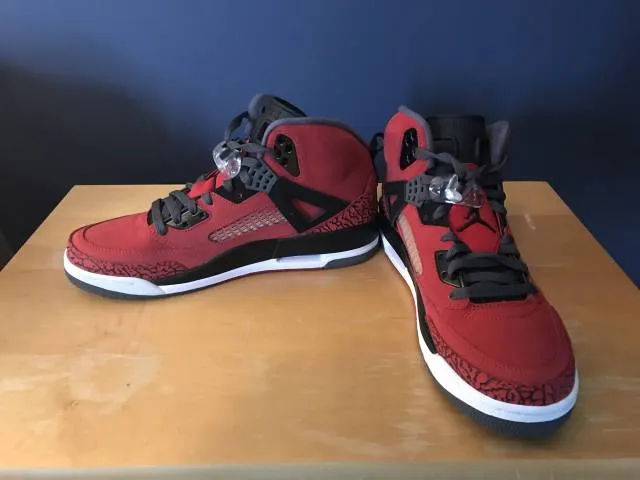 Jordan spiz'ike gym red toro bravo